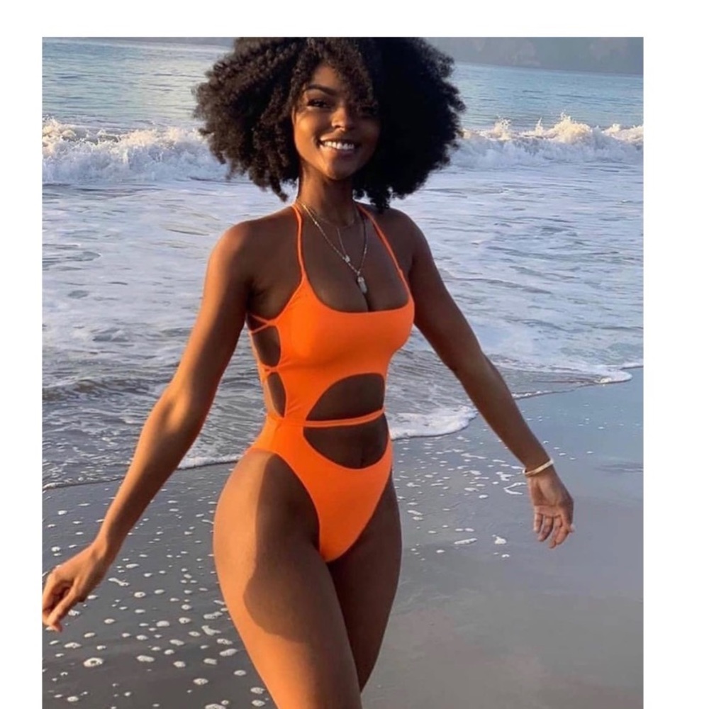 *Orange Bathing Suit🧡